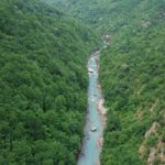 красивый каньон в Черногории