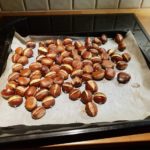 Смотрим на степень готовности каштанов